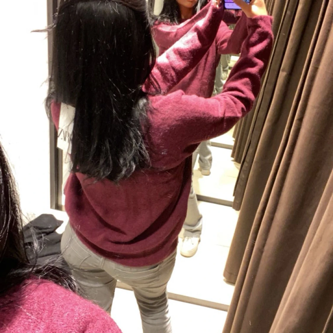 Nu vinröd stickad tröja från Zara