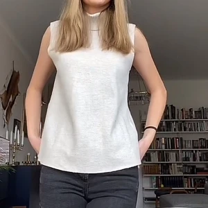 Zara topp - Beige polotopp från Zara, storlek S