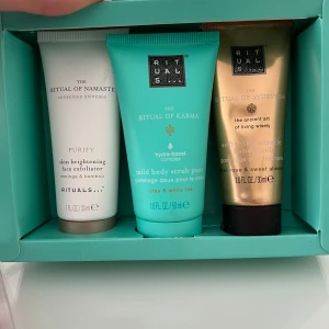 Hudvårdsset från Rituals - Säljer mitt lila kit från Rituals för dem kommer då inte till användning, Aldrig rört dem, helt nya💕