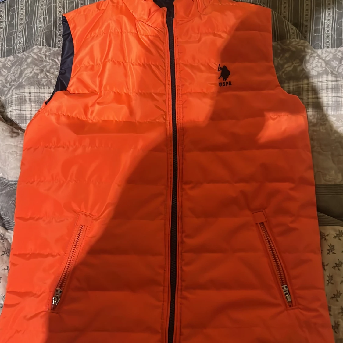 Vändbar dunväst från USPA - 2