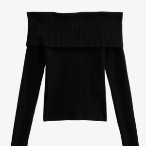 Ribbad off shoulder tröja  - Ribbad off shoulder tröja från h&m som jag har använt några gånge men är i bra skick. Säljer pga kommer inte till användning längre, säljer för 170kr men pris kan diskuteras 