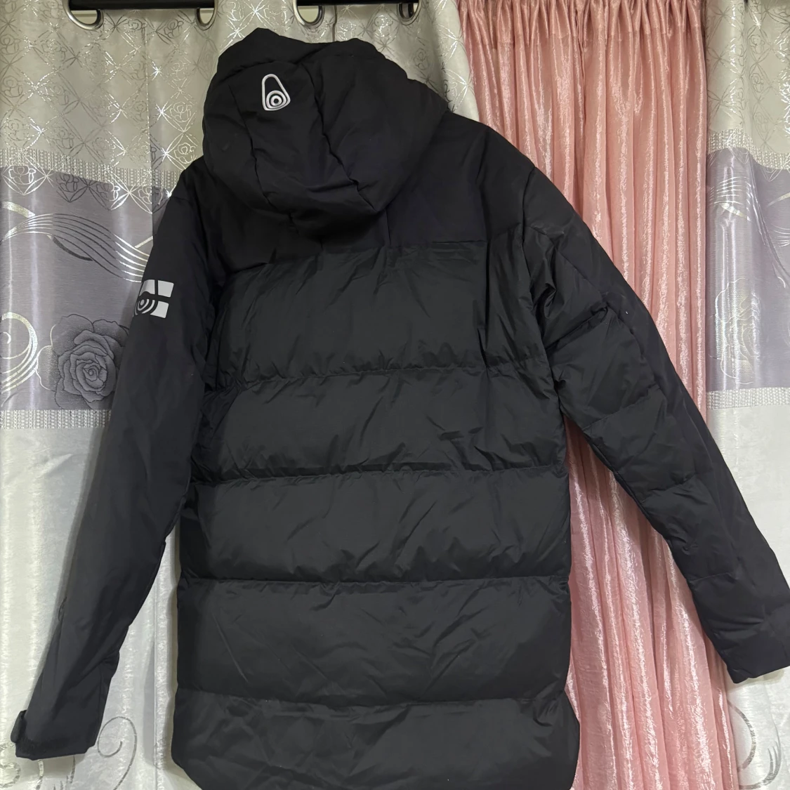 Svart dunjacka från Sail Racing - 1