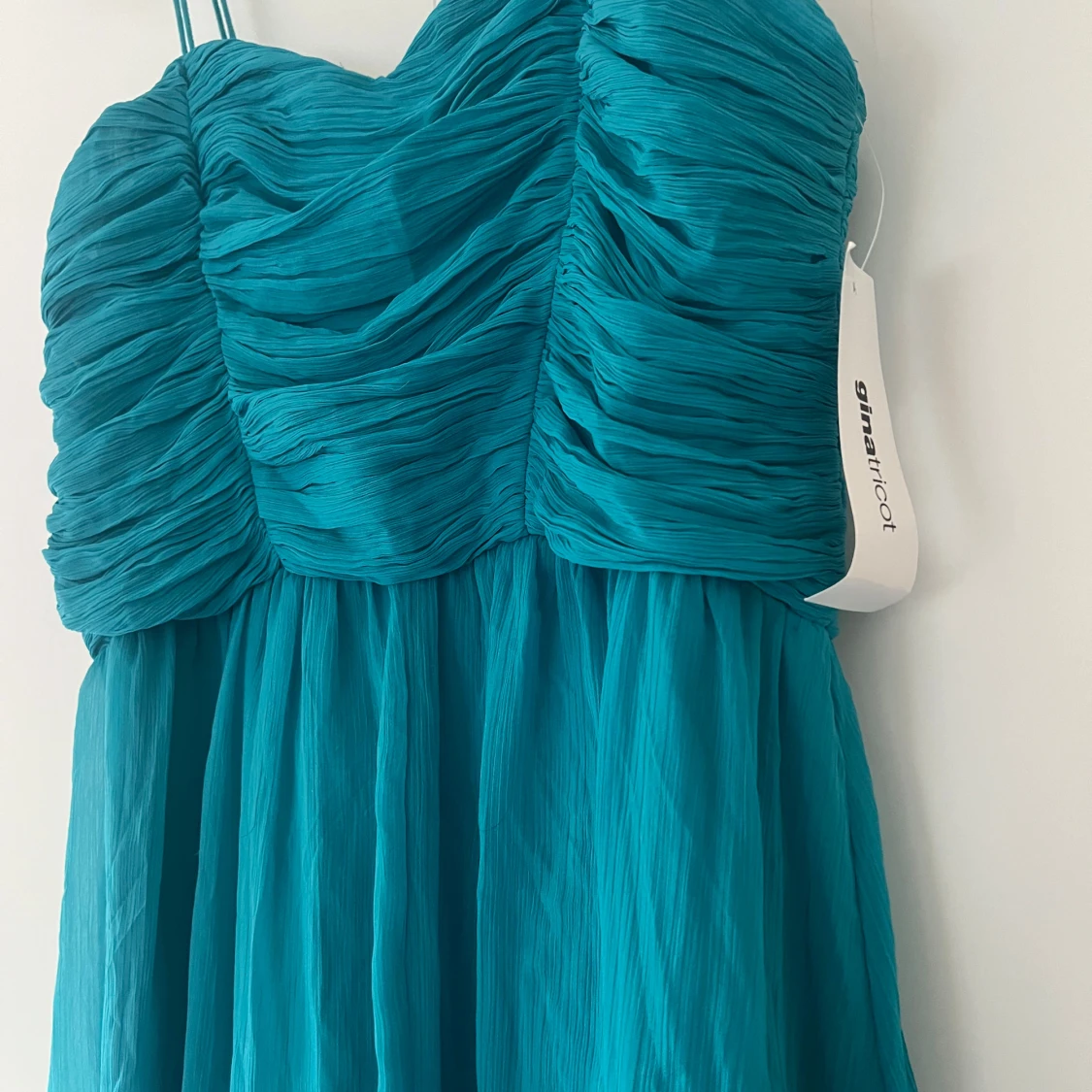 Turkos långklänning från Gina Tricot - 1