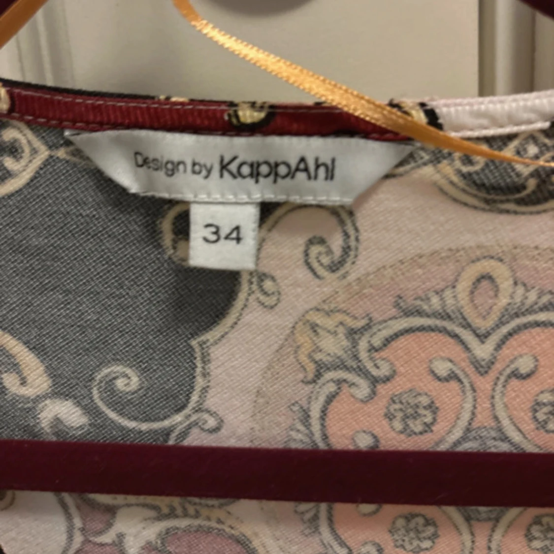 Mönstrad omlottopp från KappAhl - 3