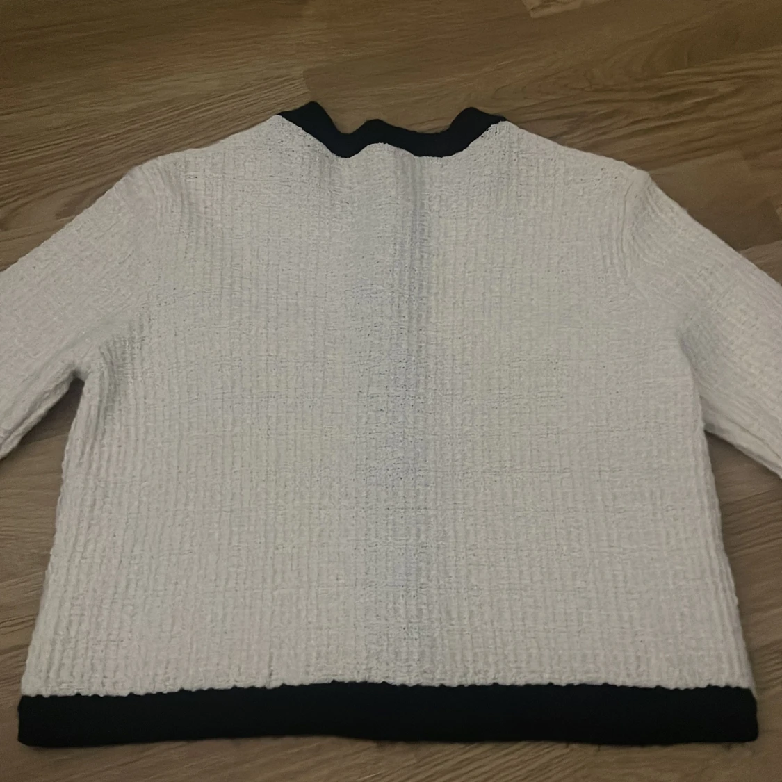 Vit stickad kofta från MNG - 1
