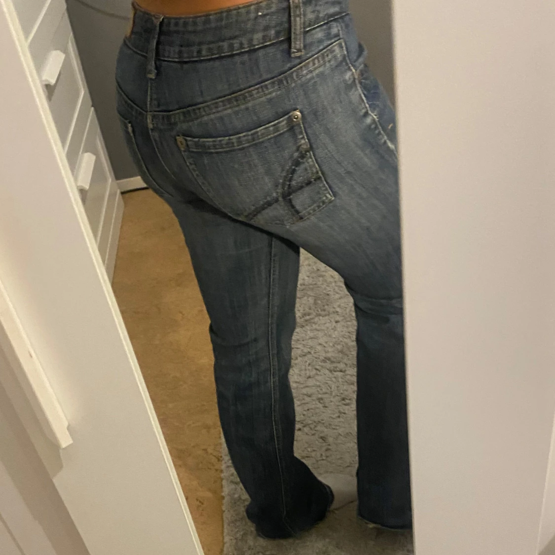 Blå bootcut jeans - 1