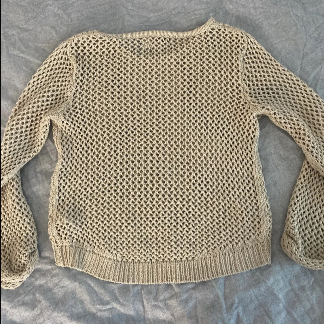 Beige stickad tröja från H&M - 2