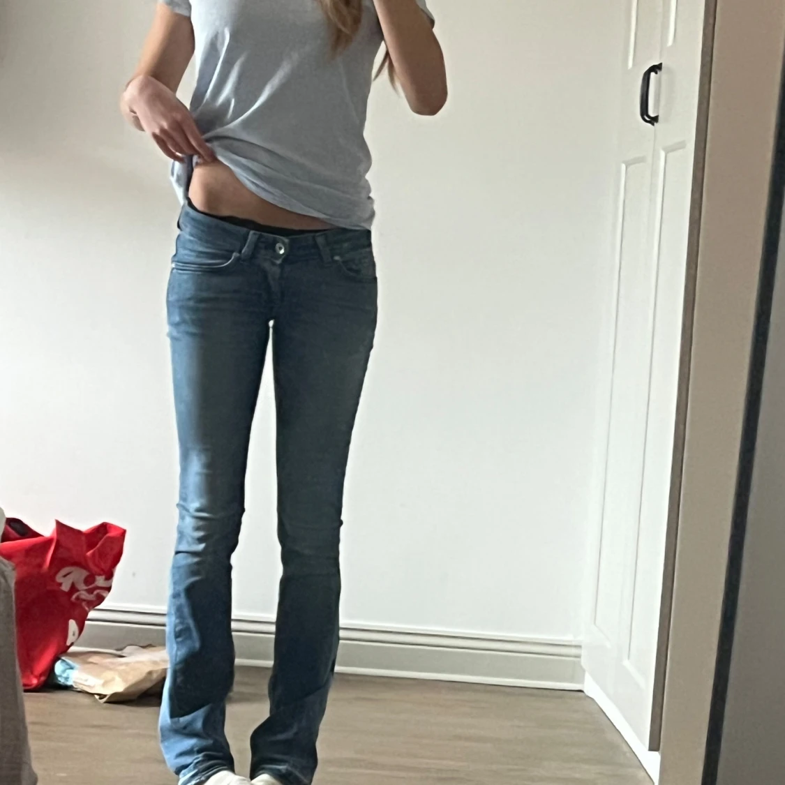 Blå bootcut jeans - 2