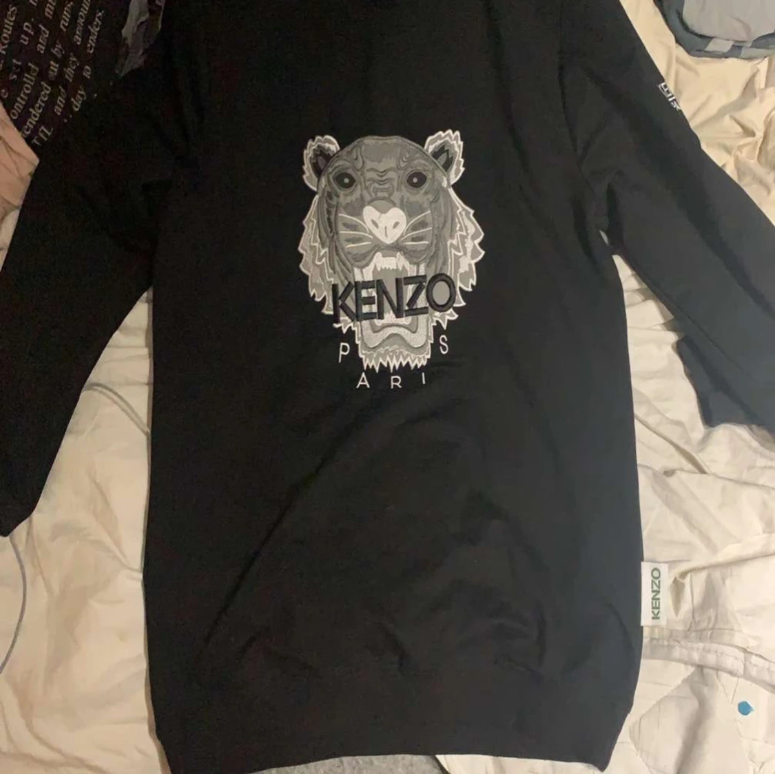 Svart sweatshirt från Kenzo med tigertryck - 1