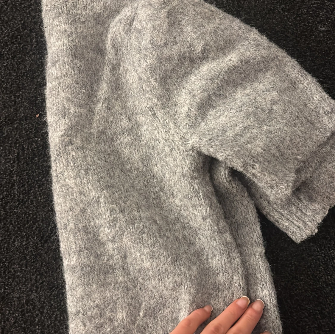 Grå stickad tröja från Vero Moda - 2