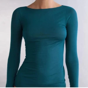 Intimissimi tröja  - Säljer min intimissimi tröja då den inte kommer till användning! Skriv privat för fler bilder, pris kan diskuteras🩷