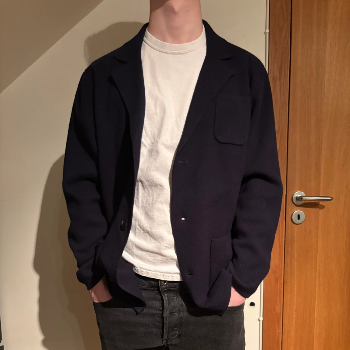 Mörkblå stickad kavaj från John Henric - 1