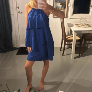 Klänning - Klänning