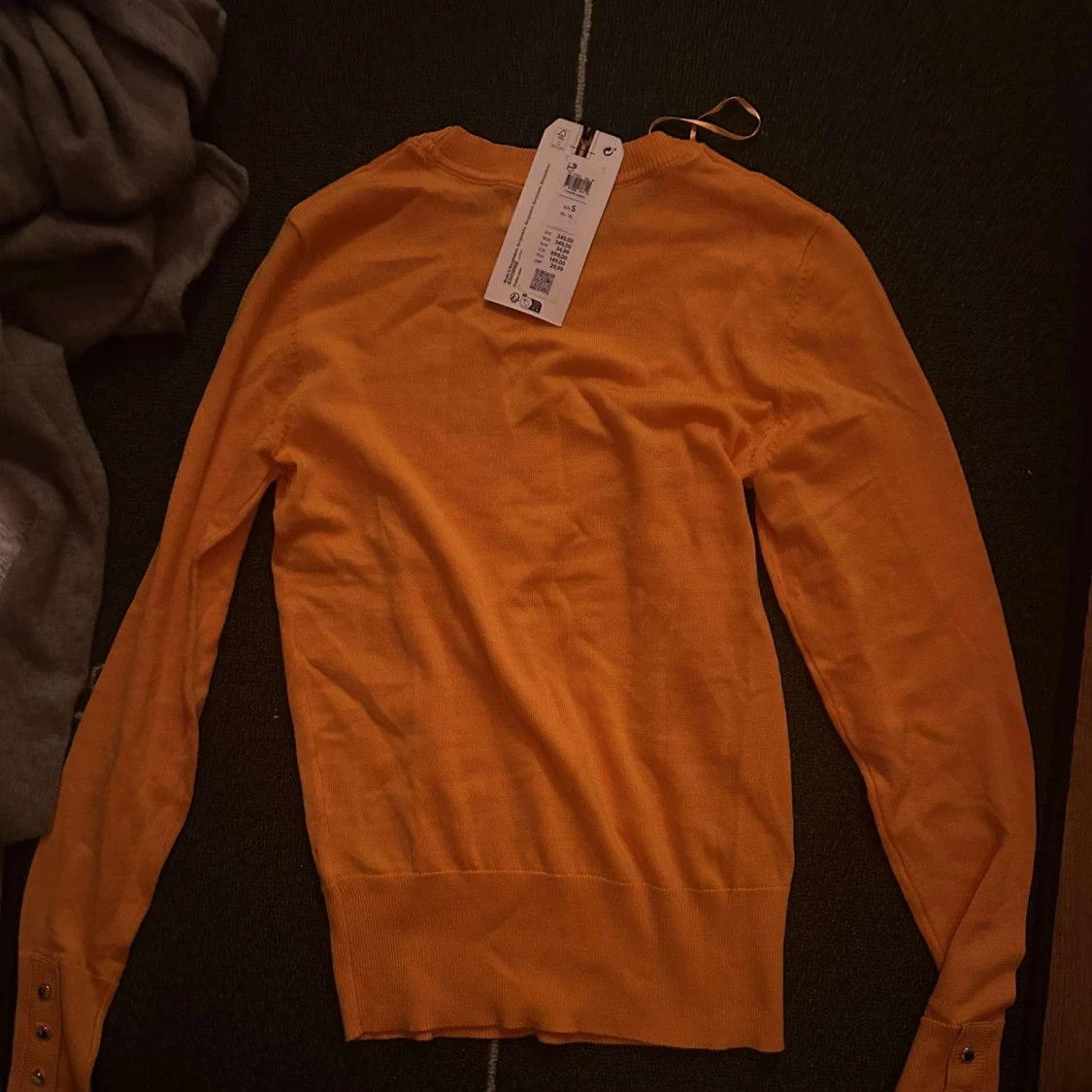 Orange tröja från Holly & White