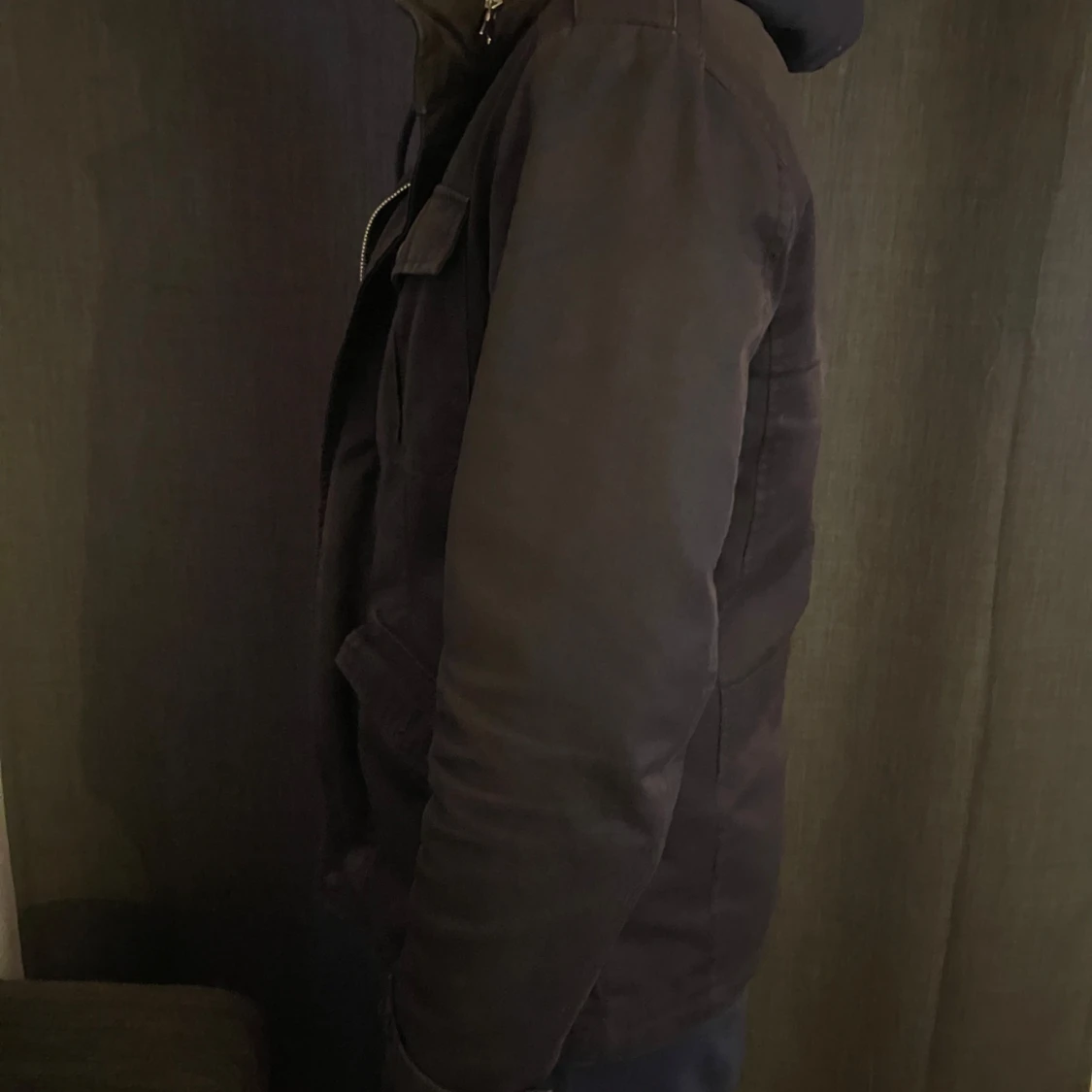 Svart fieldjacka med dragkedja - 2