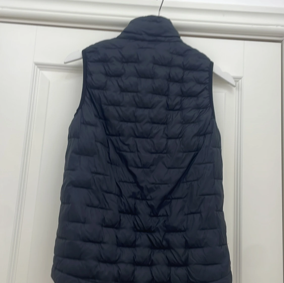 Svart quiltad dunväst - 1