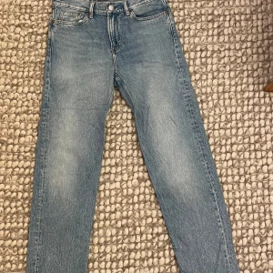 H&M - Jeans Relaxed fit - Snygga jeans i kanon skick! Storlek: W30/L32