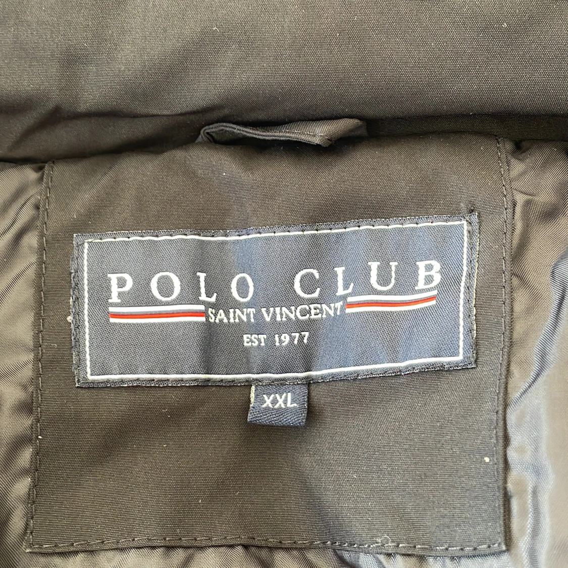 Svart dunjacka från Polo Club - 3