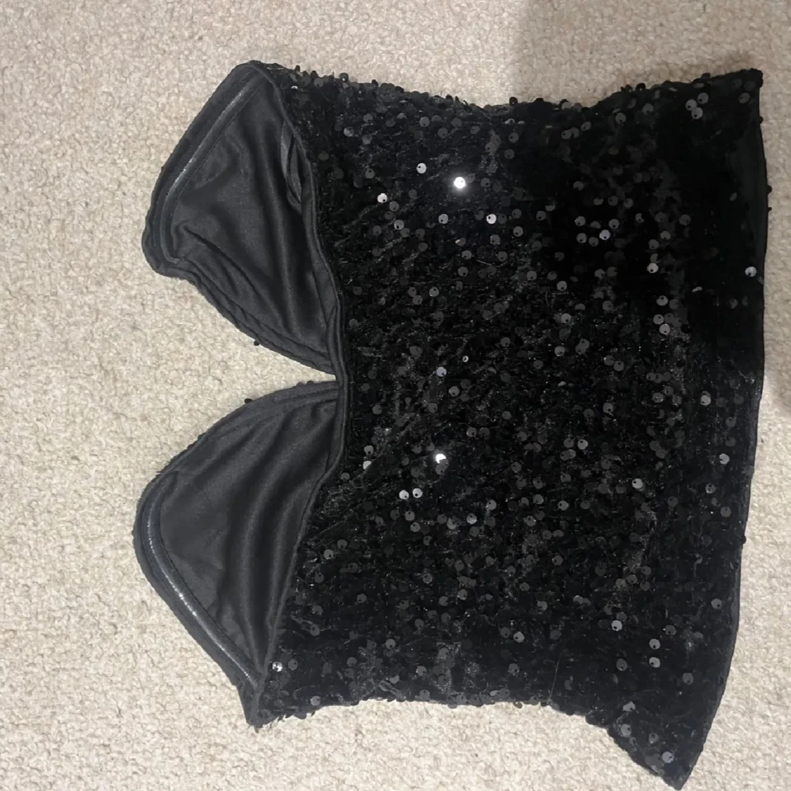 Svart paljettprydd tubtopp - 3