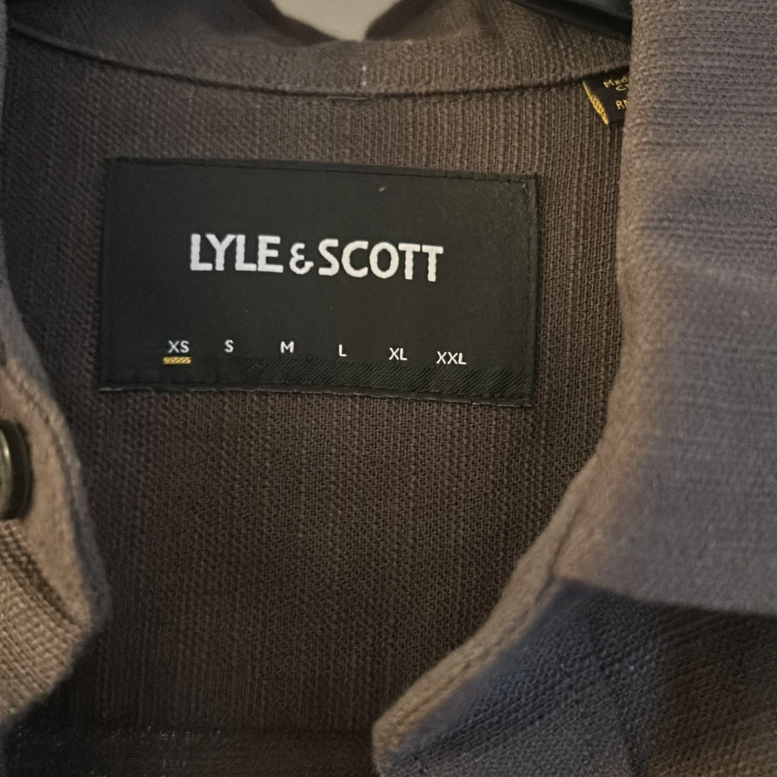 Brun skjorta från Lyle & Scott - 1