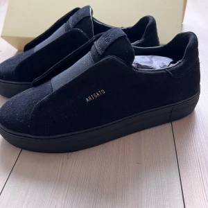 Axel Arigato CLEAN 360 - Hjälper min bror att sälja hans helt nya & helt o använda skor ifrån Axel Arigato. Storlek 40