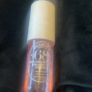 Sol de Janeiro 68 - Den är mycket bra skick skulle själv vilja använda men blev allergisk mot den❤️