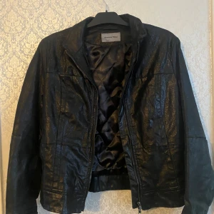 Thrifted leather jacket  - - thrifted  - size M - short model - very thick material and a little heavy  - biker jacket style  - true to size 