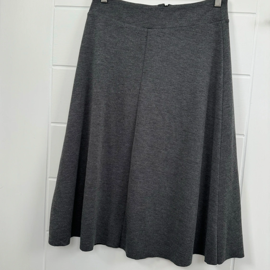 En vackra kjol från Åhléns. Helt ny.