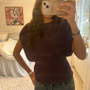 topp - Trendig lila topp från zara aldrig snvänd