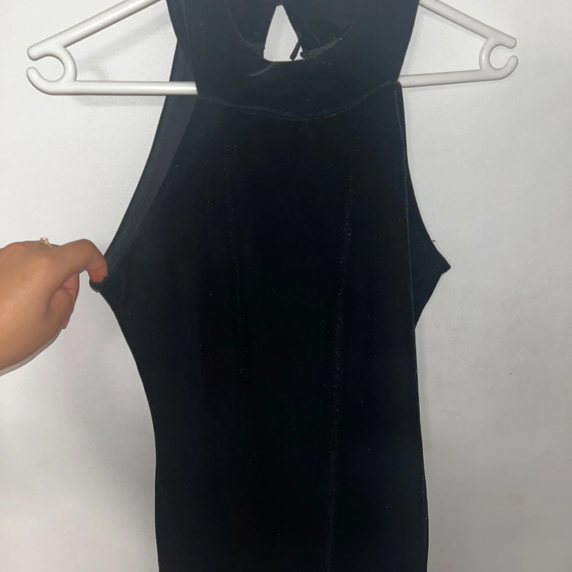 Svart sammet klänning