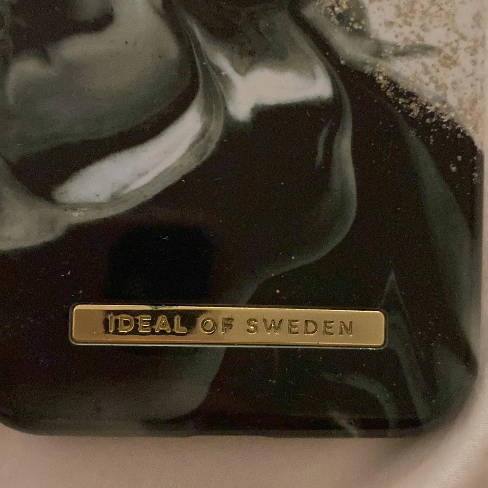 Mobilskal ifrån Ideal of sweden. Passar iphone 11. Övrigt.