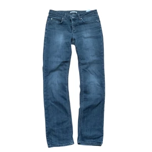 Acne Jeans - Acne jeans, Hep Matrix Midjemått: 84cm Innerbenslängd: 80cm