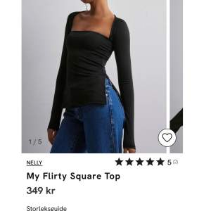 My Flirty Square Top från nelly Använd 1 gång 🫶🏽så super bra skick