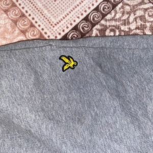 Lyle & Scott mjukisar  - Äkta, original pris 500kr, använda få gånger