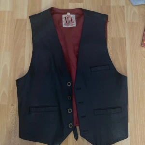 Äkta skinn väst - Vintage äkta skinn väst 