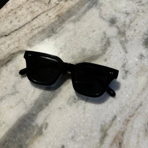 Chimi solglasögon - CHIMI 04 Black