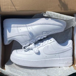 Air force one - Air forces, aldrig använda kan gå ner vid snabb affär. 