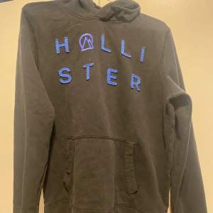 Hollister hoodie. Mycket använd 