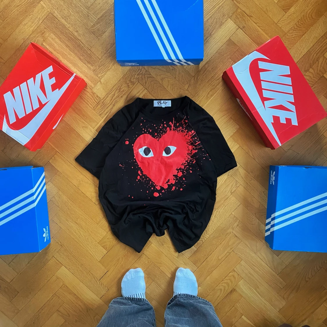 Play Comme Des Garçons T-shirt Big Logo Heart Boxy Fit 