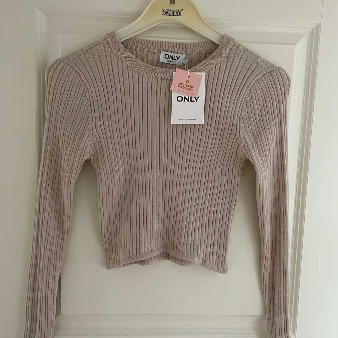 Ribbstickad topp M/L - 91