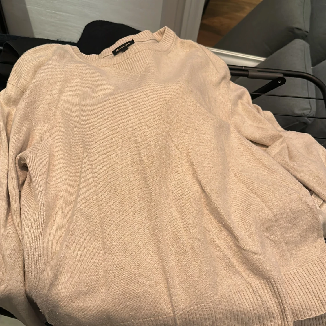 Beige stickad tröja från Massimo Dutti - 92