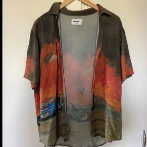 Butter goods  - Bra skick men har tappat några knappar men har inga andra slitningar fin tröja