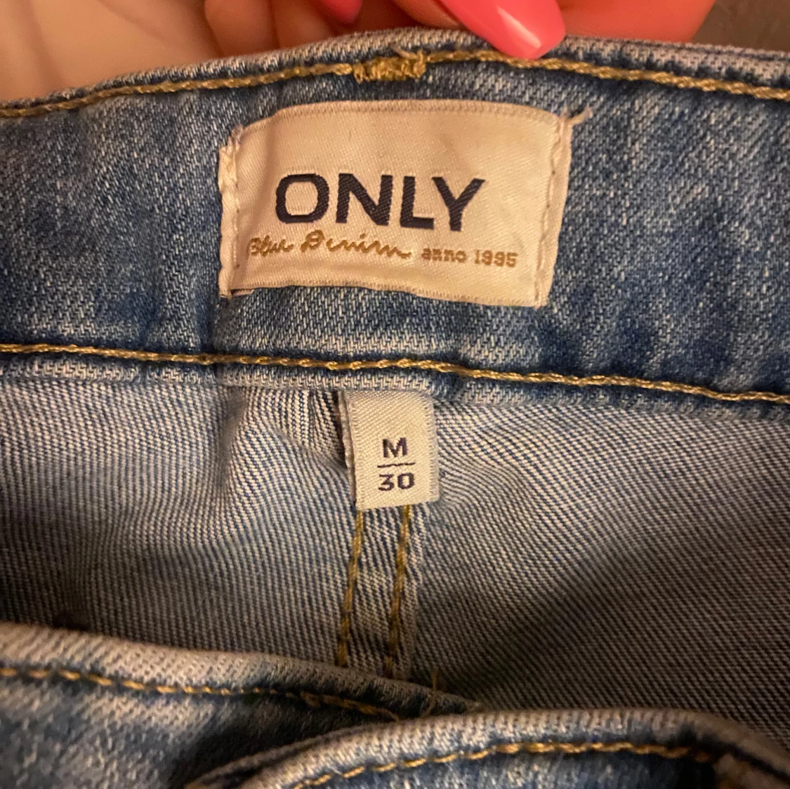 Ljusblåa jeans - 91