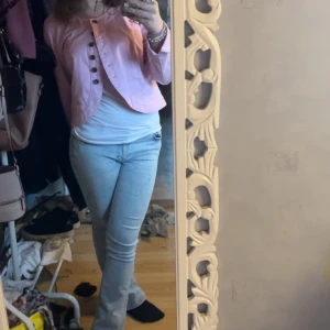 Jeans bolero/ jacka - En sååå snygg jeans bolero elr jacka! Fint skick 