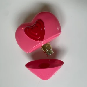 Escada parfym - Escada Candy love, limited edition. Ca 80-85% kvar.