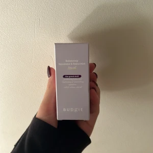 Budgie Face oil  - Säljer min budgie face oil för jag har en likadan och jag har ingen andvändning för den andra ❤️