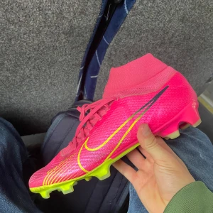Nike mercurial vapor  - Skick 9/10. Hör av vid minsta fundering!