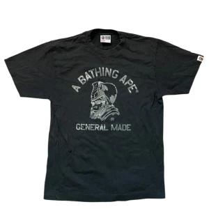 Bape general made T-shirt  - Old tag. Köpt i japan. 