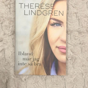 Ibland mår jag inte så bra -Therese Lindgren - Boken 'Ibland mår jag inte så bra' av Therése Lindgren handlar om psykisk ohälsa och personliga erfarenheter. Therése delar med sig av sin kamp med ångest och depression, och hur hon hanterar dessa utmaningar. Boken har sålt över 170 000 exemplar och erbjuder en ärlig och humoristisk inblick i hennes liv.