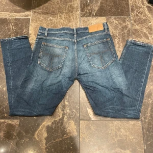 Tiger Of Sweden Jeans - Säljer dessa tiger of sweden jeans i den populäraste modellen ”pistalero”. Jeansen är i fint skick utan några defekter. Storlek W31 L32. Hör av dig vid funderingar.